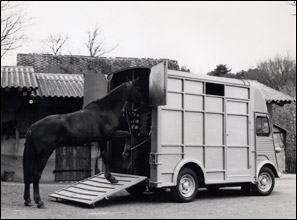 Voorbeeld HY paardenwagen