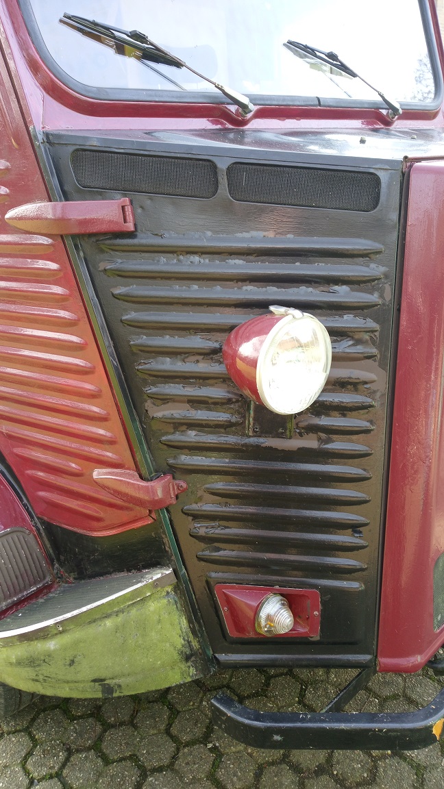 rechtsvoor klein.jpg